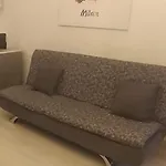 Modern Apartment With Balcony And Free Parking Close To The Metro